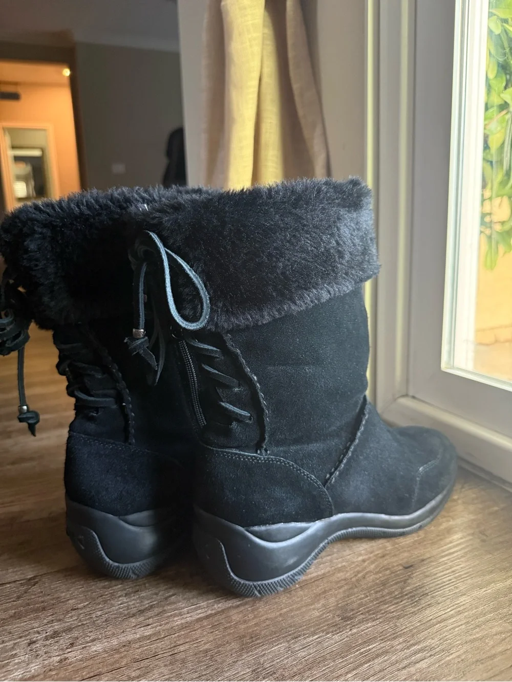 Anne Klein Women's Black Fur-Trim Suede Winter Boots